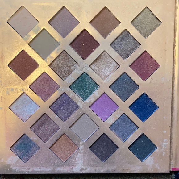 Ulta Beauty Full Makeup set - Picture 3 of 6